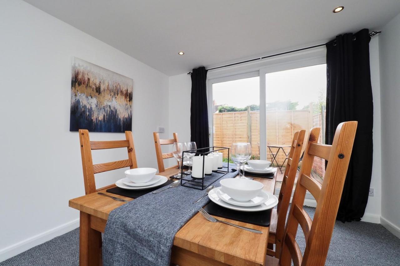 Home In Wellesbourne - Contractors - Families - Reduced Rates Bagian luar foto