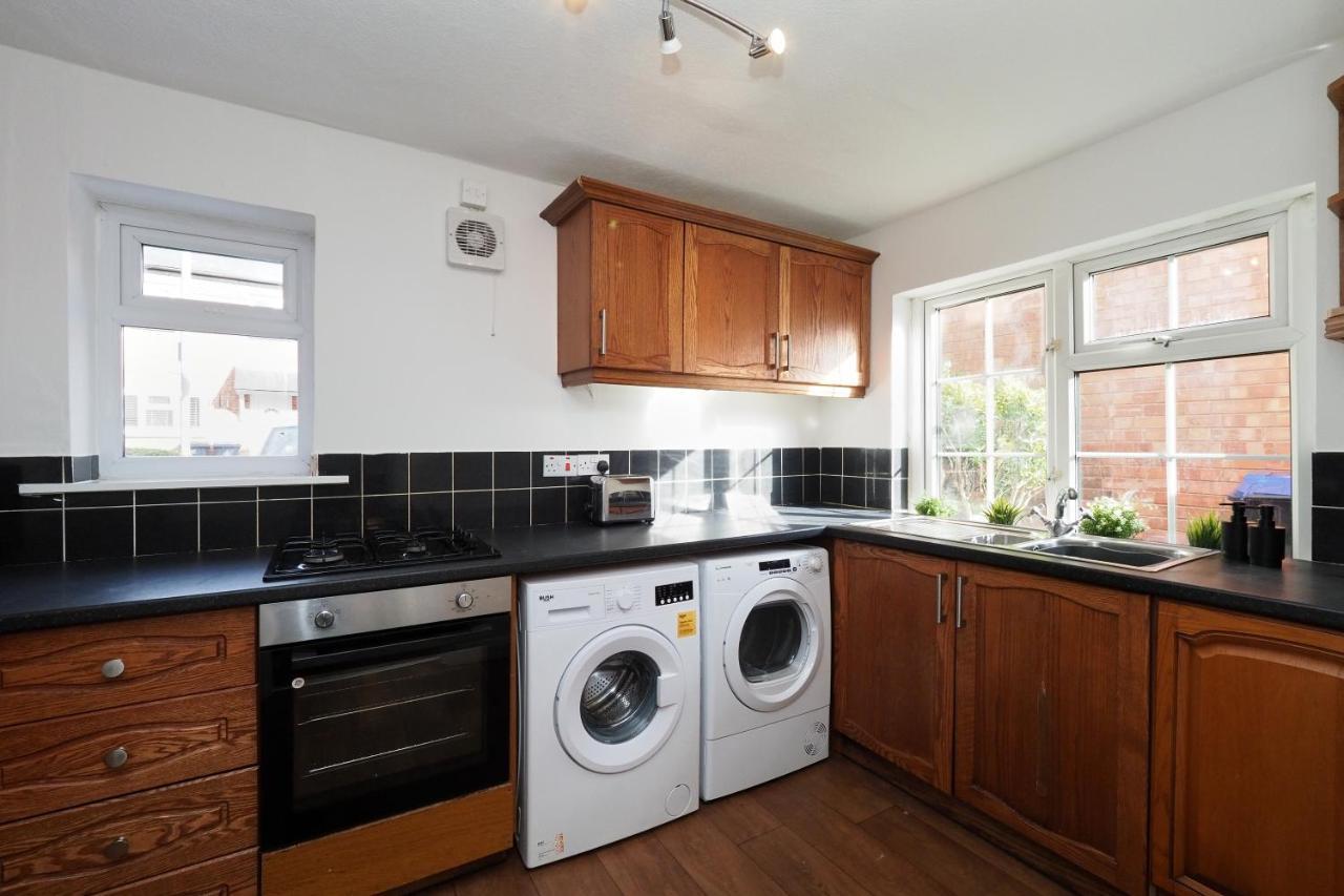 Home In Wellesbourne - Contractors - Families - Reduced Rates Bagian luar foto